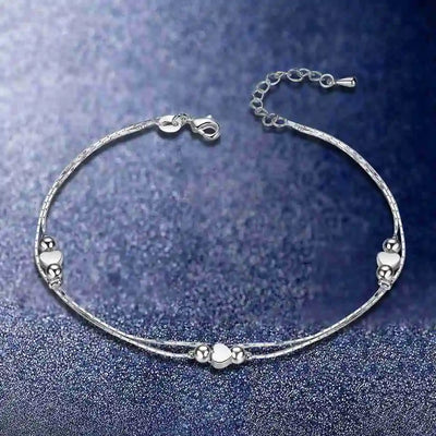 Zartes Silber Fußkettchen mit eingearbeiteten Herzchen